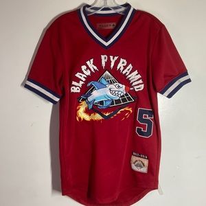 Black Pyramid Outta Here Shark Rocket Jersey Sz Small